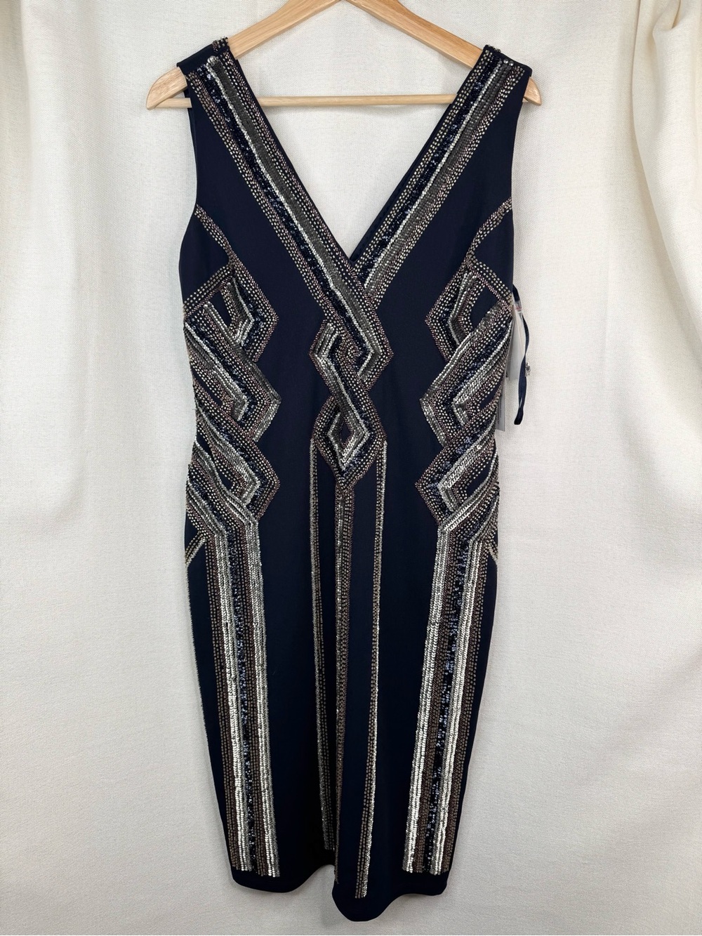 Aidan Mattox Sequins Dress Womens Size 12 Navy Blue Sleeveless V-Neck Beaded